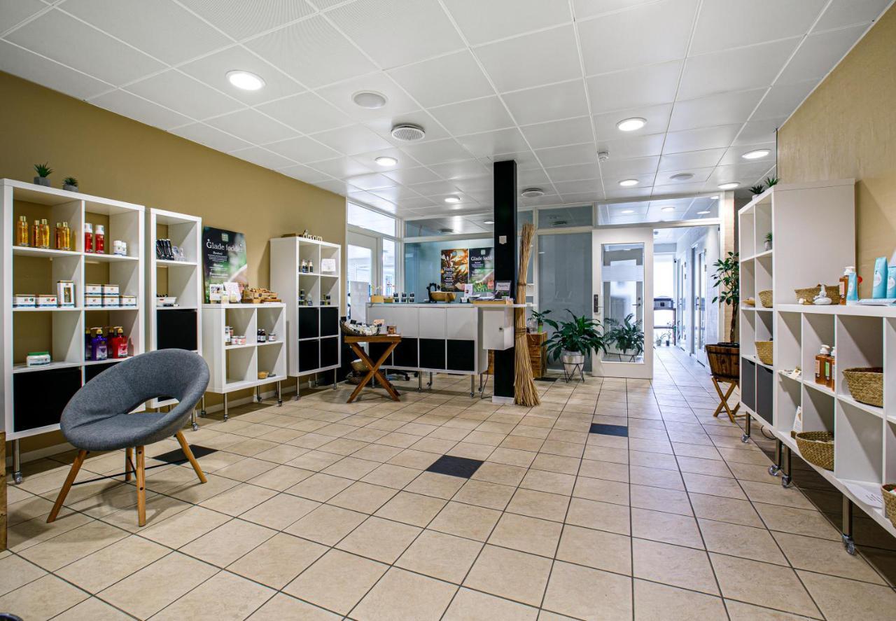 Hotel/ Apartments Marina Ґрено Екстер'єр фото